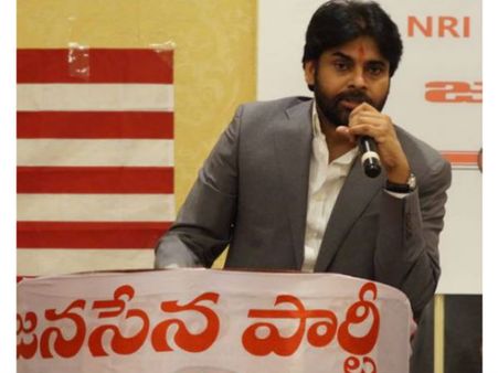 సత్యాగ్రహి మూవీని అందుకే ఆపేశాను.. అందరూ తిట్టారు.. సిక్స్‌ప్యాక్ కాదు.. పవన్ కల్యాణ్