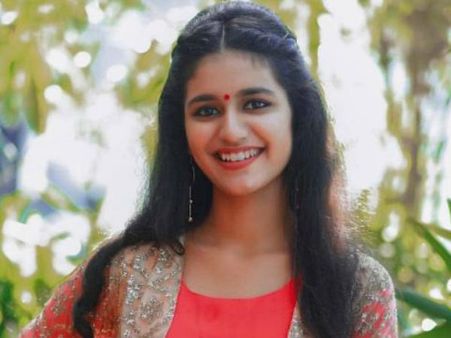 ఇంటర్నెట్ సెన్సేషన్ ప్రియా వారియర్ మూవీ ఎట్టకేలకు..