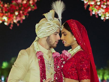 ప్రియాంక, నిక్ వెడ్డింగ్ రిసెప్షన్: హాజరు కానున్న ప్రపంచస్థాయి రాజకీయ నేతలు..పెళ్లి ఫోటోలు!