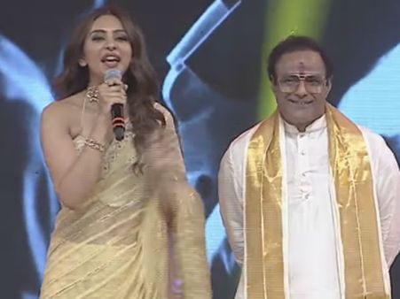 బాలయ్య పక్కన రకుల్ ప్రీత్ సింగ్ జోకులు.. బాగా చేశానా లేదా!