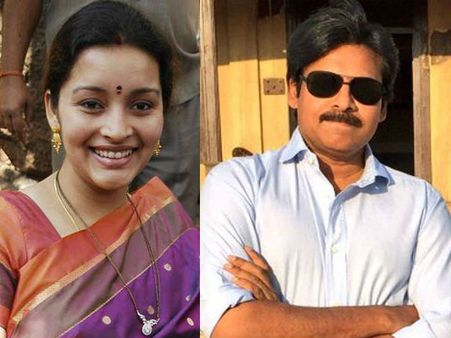 రేణు దేశాయ్ ప్రేమ కవిత్వంపై పవన్ ప్రభావం.. 'ఏ లవ్ అన్ కండిషనల్' అంటూ!