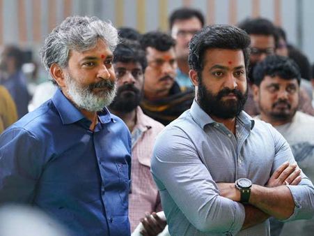 రాజమౌళి ఆంక్షలు: అప్పటి వరకు ‘ఎన్టీఆర్’ అభిమానులకు కనిపించడా?