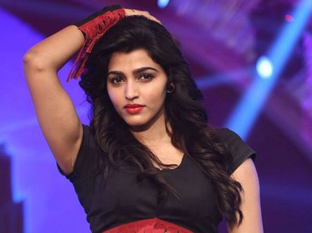 షూటింగ్‌లో గాయపడిన హీరోయిన్ ధన్సిక!