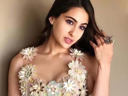 50 కోట్లు కొల్లగొట్టిన స్టార్ హీరో కూతురు.. బాలీవుడ్‌ వర్గాలు షాక్!