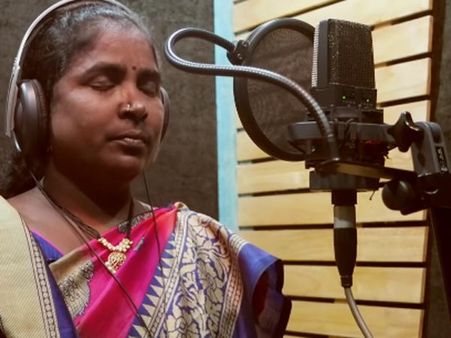 యూట్యూబ్ సెన్సేషన్ విలేజ్ సింగర్ బేబీపై కేసు