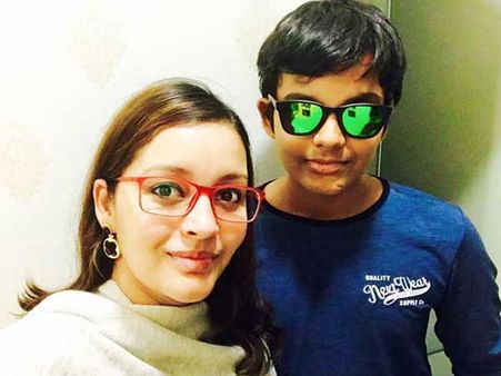 అకీరా మెగా ఫ్యామిలీ వారసుడే, వాడి రక్తంలోనే ఉంది: రేణు దేశాయ్