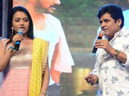 అలీని నరికేయాలనేంత కోపంతో సుమ.. కానీ ఏం చేయగలదు.. నటి దివ్యవాణి!