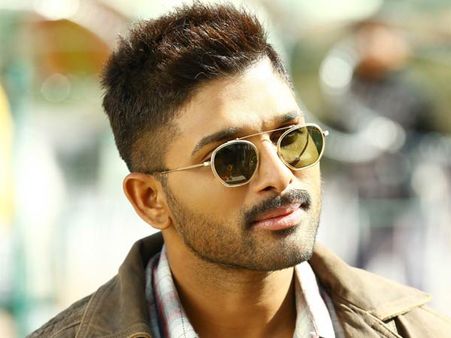 వెస్ట్ గోదావరికి వెళ్లనున్న అల్లు అర్జున్.. కారణం ఏంటో తెలుసా!