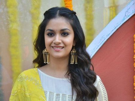 మరో లేడీ ఓరియెంటెడ్ మూవీ.. గ్రీన్ సిగ్నల్ ఇచ్చిన కీర్తి సురేష్!