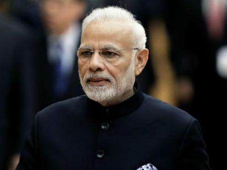 అఫీషియల్: ప్రధాని నరేంద్ర మోడీ బయోపిక్ ఖరారు, ఫస్ట్ లుక్ ఎప్పుడంటే...