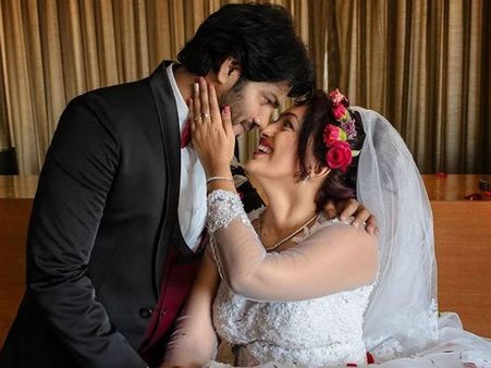 హీరోయిన్‌తో నటుడు నోయల్ ప్రేమ వివాహం.. రాజమౌళి దంపతులు హాజరు!