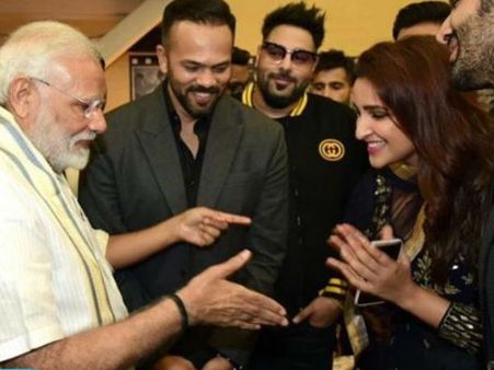 అమ్మాయి కనిపిస్తే టచ్ చేయకుండా.. ప్రధానిపై సెటైర్లు.. పరిణితి ఝలక్.. మీడియాలో రచ్చ!