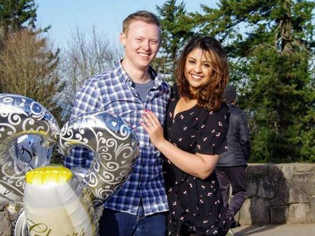 హీరోయిన్ రీచా గంగోపాధ్యాయ్ ఎంగేజ్మెంట్, సినిమాలు వదిలేశాక హ్యపీగా... (ఫోటోస్)