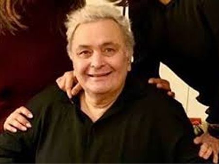 మరో ప్రముఖ సినీ హీరోకు క్యాన్సర్.. అమెరికాకు రణ్‌బీర్ కపూర్ తండ్రి!