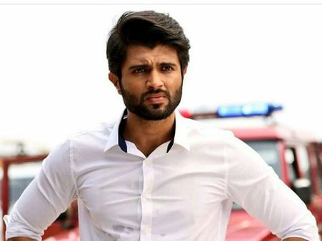 విజయ్ దేవరకొండ వీడియో వైరల్.. ఆశ్చర్యపోయే నిజం!