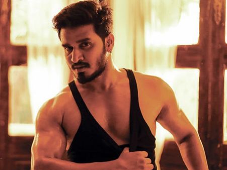 అయ్యో పాపం... నిఖిల్ చివరకు ‘టైటిల్’ మార్చుకుంటున్నాడా?