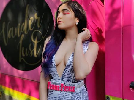 పేపర్ డ్రెస్సులో పిచ్చెక్కించిన అదా శర్మ... అందరి చూపు అక్కడే!