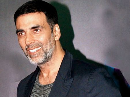 అమరవీరుల కుటుంబాల కోసం అక్షయ్ కుమార్ 5 కోట్ల విరాళం!