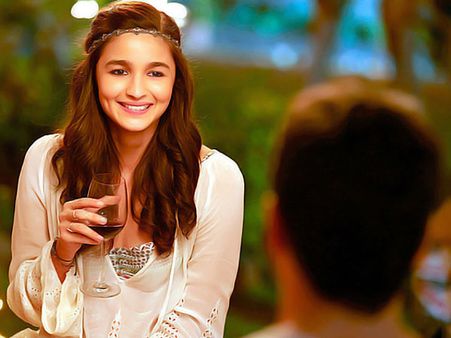 పెళ్లి అయిపోయింది.. అతడితో చాలా హ్యాపీగా ఉన్నా.. ఆలియాభట్