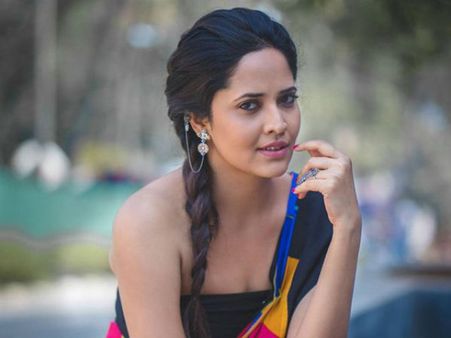 పొట్టిదుస్తుల కామెంట్లపై అనసూయ ఫైర్.. దుమ్ము దులిపిన రంగమ్మత్త..