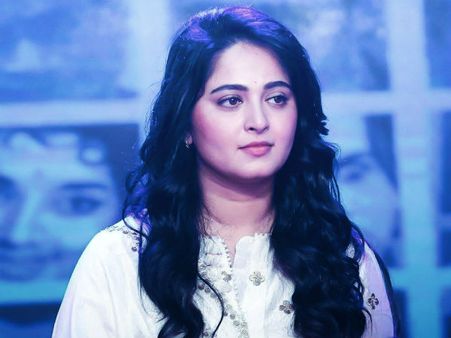 మైనస్ డిగ్రీల చలిలో అనుష్క సినిమా షూటింగ్!