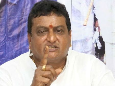 అందుకే బాలయ్య వాస్తవాలు చూపించలేదు: కమెడియన్ పృథ్వి