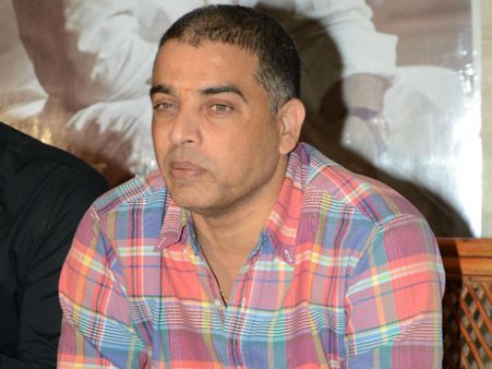 పాద‘యాత్ర’ తర్వాత వైఎస్ఆర్ హీరో అయ్యారు: దిల్ రాజు