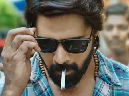 రామ్ చరణ్ మూవీ పైరసీపై ఎన్టీఆర్ ఫ్యాన్స్ సంతోషం.. ఛాన్స్ దొరికితే కుక్కలమే!