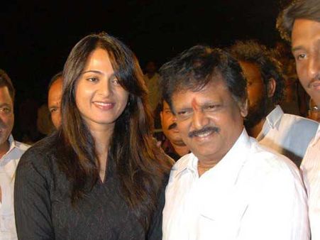 అరుంధతి కథ వినగానే.. నా ప్రాణం ఇచ్చేస్తా సర్.. కోడి రామకృష్ణతో అనుష్క!