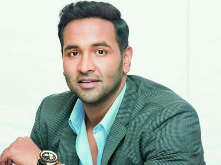 జగన్‌ని కలసిన మంచు విష్ణు దంపతులు!