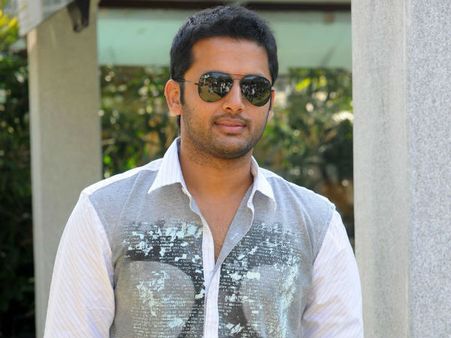 నితిన్ సినిమాలో ఛాన్స్.. 3 లక్షలు దండుకుంటున్న వాట్సాప్ ముఠా గుట్టురట్టు!