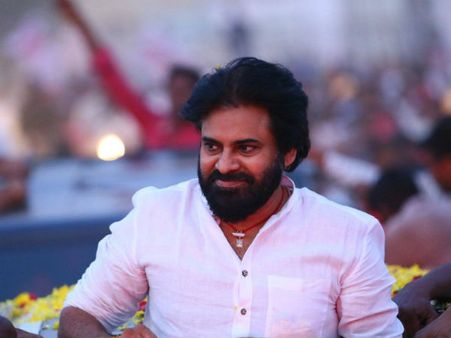 అభినందన్‍‌ను టార్చర్ పెట్టొద్దు, పాకిస్థాన్ ఆ విషయం గుర్తుపెట్టుకోవాలి: పవన్ కళ్యాణ్