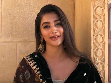 ఎన్టీఆర్ భయపెట్టేశాడు.. స్విట్జర్లాండ్‌‌లో అలా జరిగిందంటున్న పూజ హెగ్డే, వీడియో ఇదే!