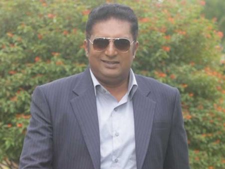 ప్రకాష్ రాజ్ మూవీకి లీగల్ ట్రుబుల్