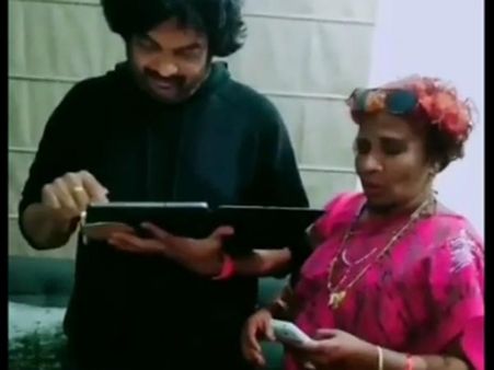 లోకులు కాకులు అంటీని కలిసిన పూరి జగన్నాథ్, ఇస్మార్ట్ శంకర్ మూవీలో?