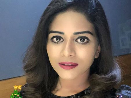 బయట పడుతున్న శిఖా చౌదరి నిజస్వరూపం... బీరువా తాళాల కోసం గొడవ!