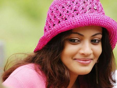 అప్పట్లో హీరోయిన్లకు నరకం.. పెదవి విప్పిన స్నేహా ఉల్లాల్.. మిట్టల్‌తో డేటింగ్‌పై!