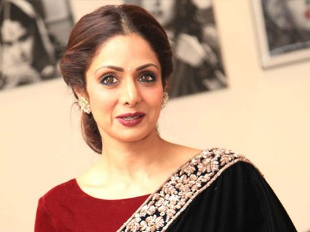 శ్రీదేవి లోకాన్ని వీడి ఏడాది.. ఫ్యామిలీ భావోద్వేగం.. ప్రథమ వర్ధంతి ఎక్కడంటే..