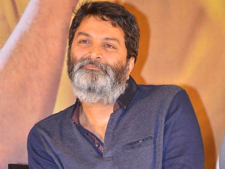 ‘ఆపరేషన్ గోల్డ్ ఫిష్’ లుక్ లాంచ్ చేయబోతున్న త్రివిక్రమ్