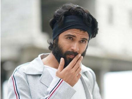 విజయ్ దేవరకొండ సాహసం.. యంగ్ ఏజ్‌లోనే అలాంటి పాత్రలో!