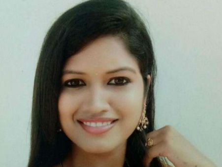 తమిళ నటి ఆత్మహత్య.. నా ప్రియుడే కారణం.. తల్లికి వాట్సప్ మెసెజ్