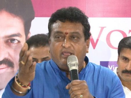 ‘మా’ ఎన్నికలు: కుట్రలేదు, చిరంజీవిగారే క్లీన్ చిట్ ఇచ్చారంటూ... నరేష్ మీద పృథ్వి ఫైర్