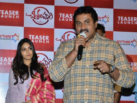 భీమవరం బార్‌లో ఇలాగే ఉండేవాడిని.. సునీల్ దర్శత్వంలో మెగా హీరో సినిమా!