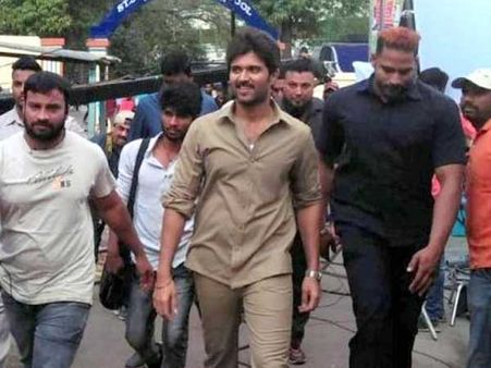 హాస్పిటల్‌ చేరిన విజయ్ దేవరకొండ.. ఏం జరిగిందంటే.. డియర్ కామ్రేడ్ క్లారిటీ