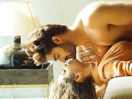 ‘హిప్పి’ టీజర్... కార్తికేయ లుక్ అదుర్స్, ఆర్ఎక్స్ 100ను మించిన రొమాంటిక్ డోస్