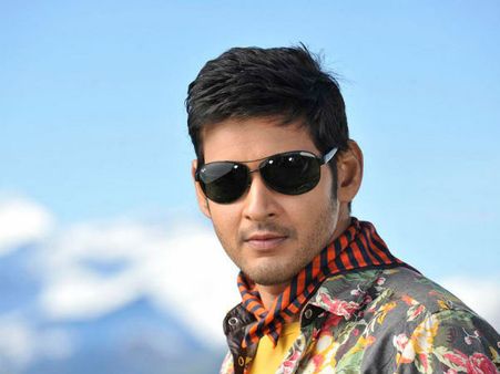 ఇద్దరు కుర్ర బ్యూటీలతో మహేష్ రొమాన్స్.. రష్మికకు గోల్డెన్ ఆఫర్!