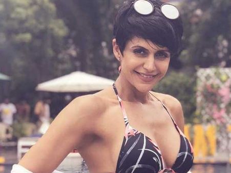 ఆకాష్ పూరి ‘రొమాంటిక్’ మూవీలో కీలక పాత్రలో హాట్ లేడీ