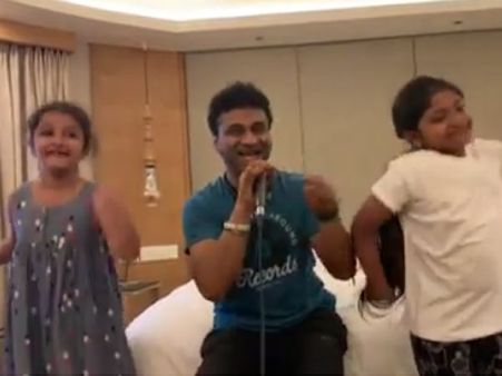 మహేష్ కూతురితో దేవిశ్రీ రచ్చ చూశారా.. క్రేజీ న్యూస్ చెప్పాడు!