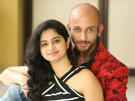 సినిమా లేదు.. మమల్ని ఇండస్ట్రీలో బతుకనివ్వవా? ఓన్లీ నేను ట్రైలర్ పరిస్థితి అదే!