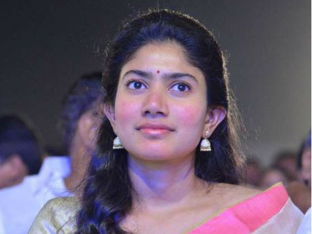 హీరోయిన్ మాజీ భర్త ప్రేమలో సాయి పల్లవి.. త్వరలోనే పెళ్లి ?